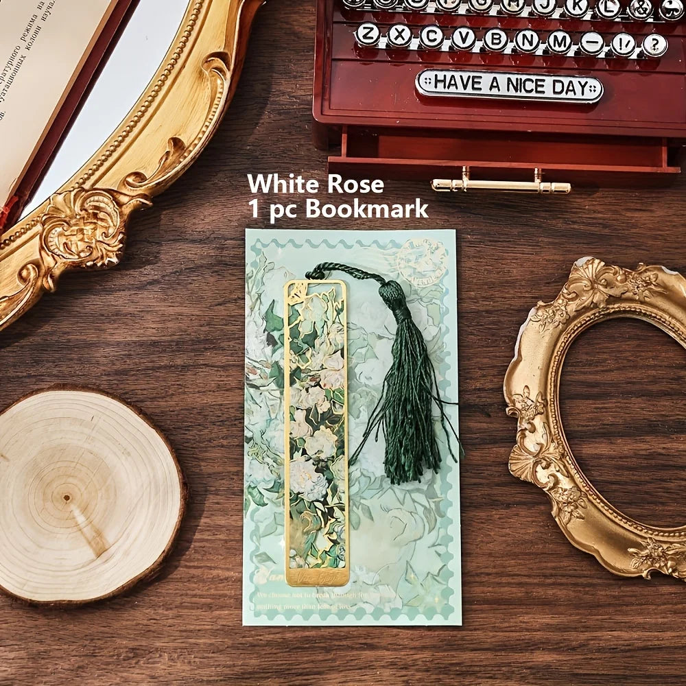 Vintage Oil Painting Metal Bookmarks: Timeless Art for Every Page.