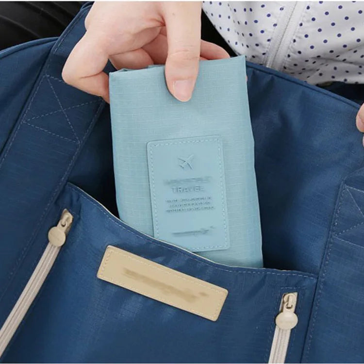 Multifunctional Waterproof Travel Bag: Convenient Shoe & Clothing Organizer.