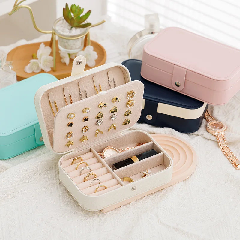 Portable Leather Jewelry Storage Box: Travel Organizer & Display Case.