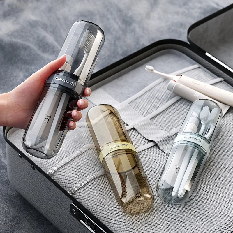 Transparent Toothbrush Travel Case: Clean & Portable On-the-Go Protection.