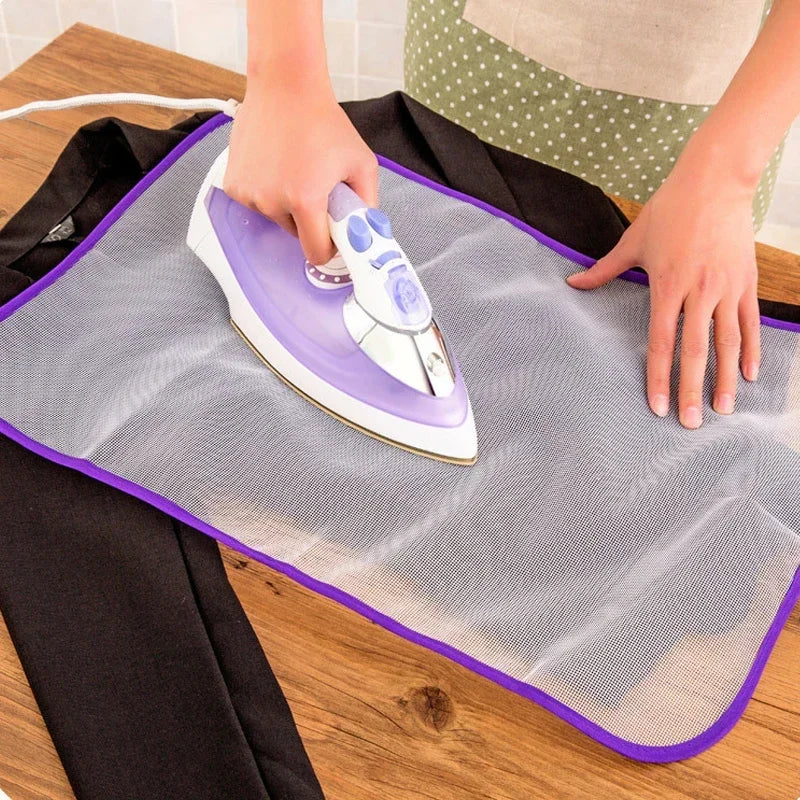 Protective Ironing Mesh – Heat-Resistant Pressing Cloth Pad