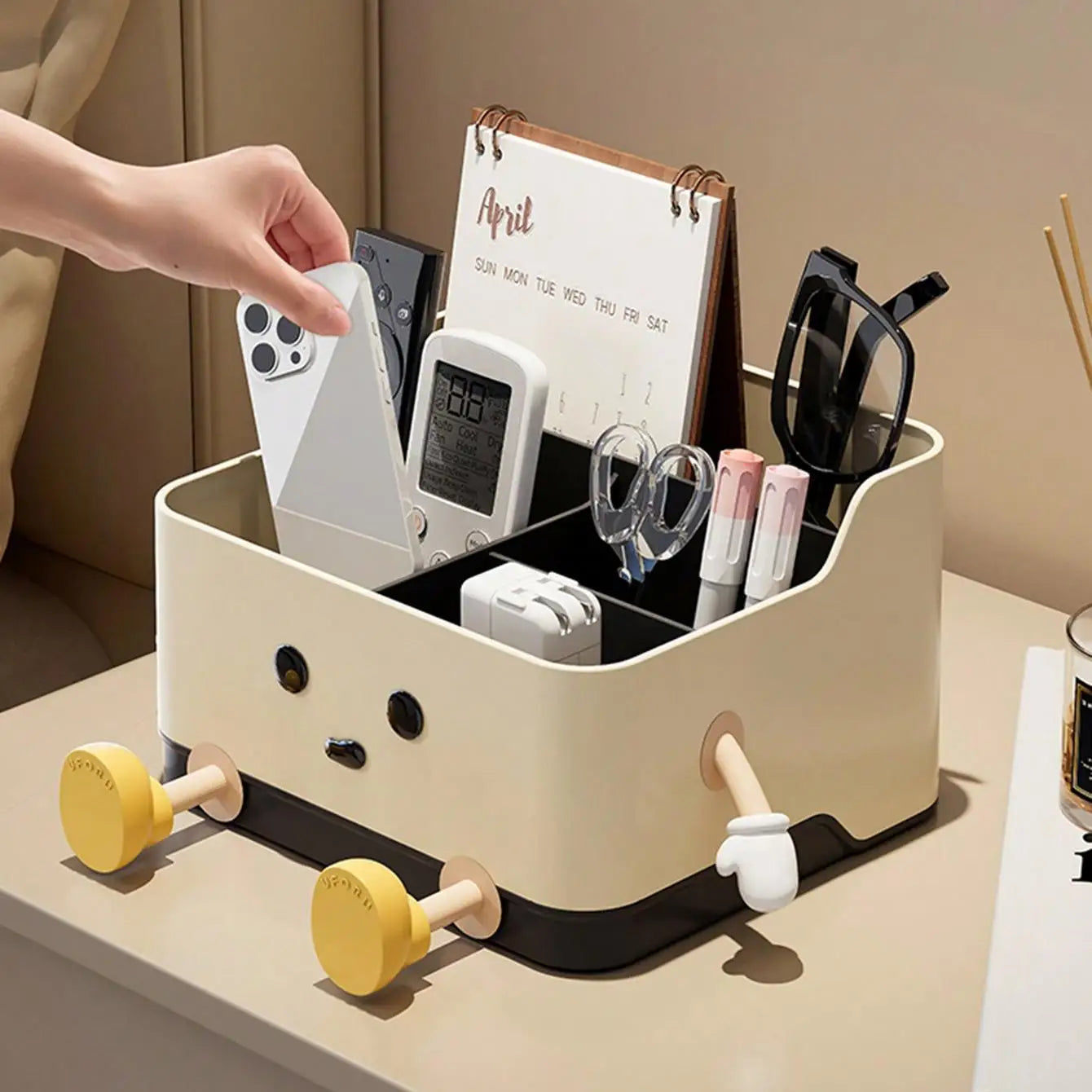Cute Cartoon Rabbit Pen Holder