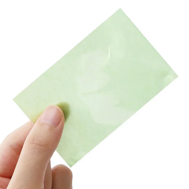 300-Pack Oil Blotting Paper: Instant Matte Face, Anytime, Anywhere.