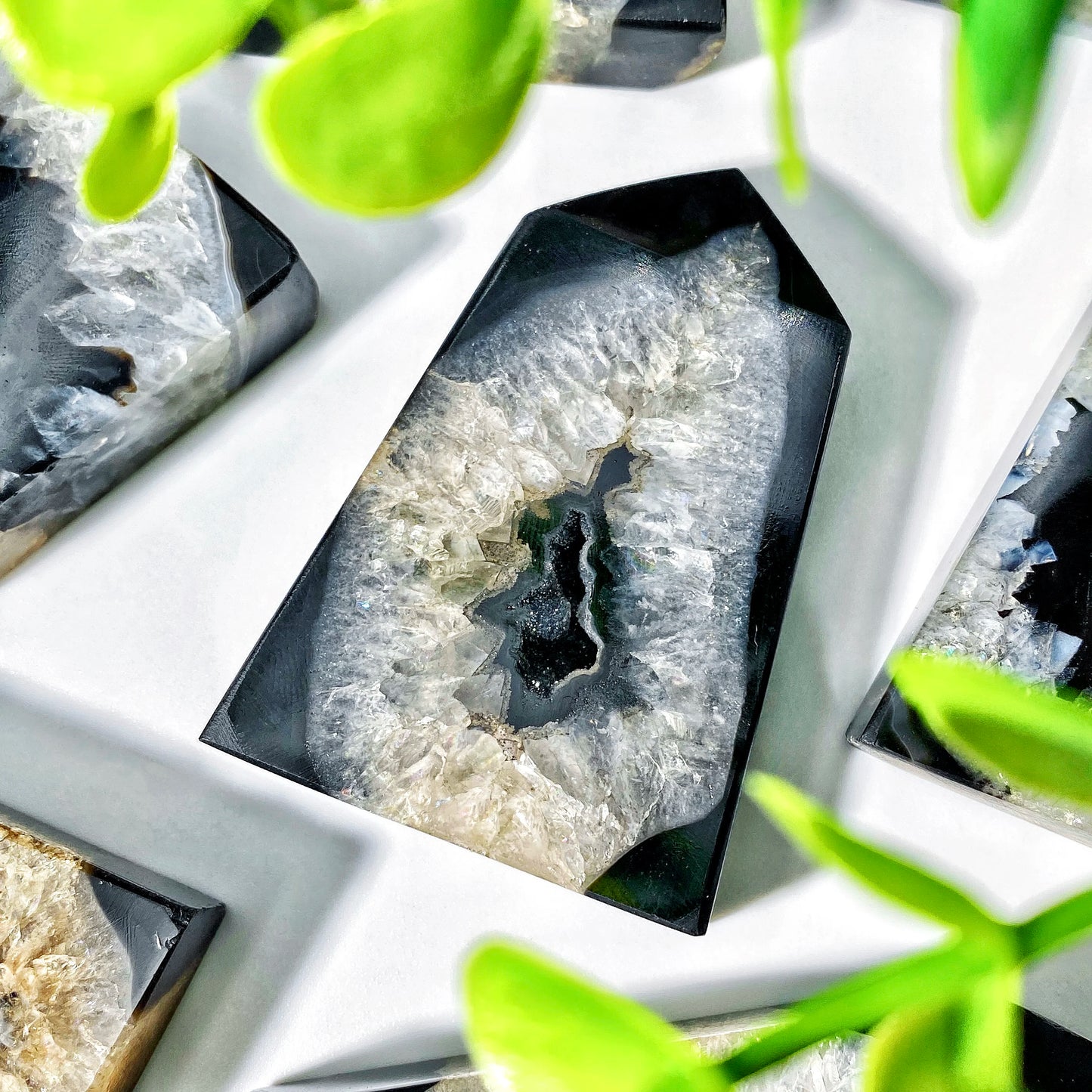 Natural Black Sardonyx Geode Agate Point